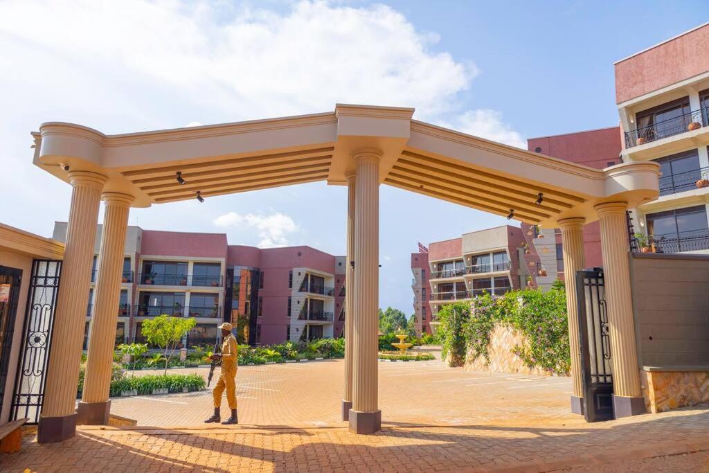 Stunning & Calm 2 Bedroom Gate Away In Entebbe- Sand Grains Residences A03 Namulanda Exterior photo